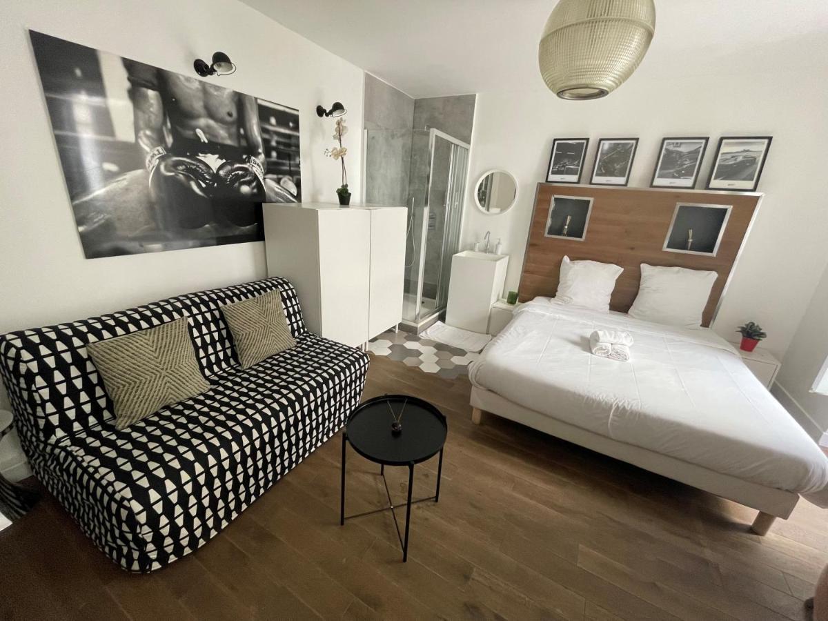 Апартаменти Studio De Charme Proche Tour Eiffel Et Rue Cler Париж Екстер'єр фото