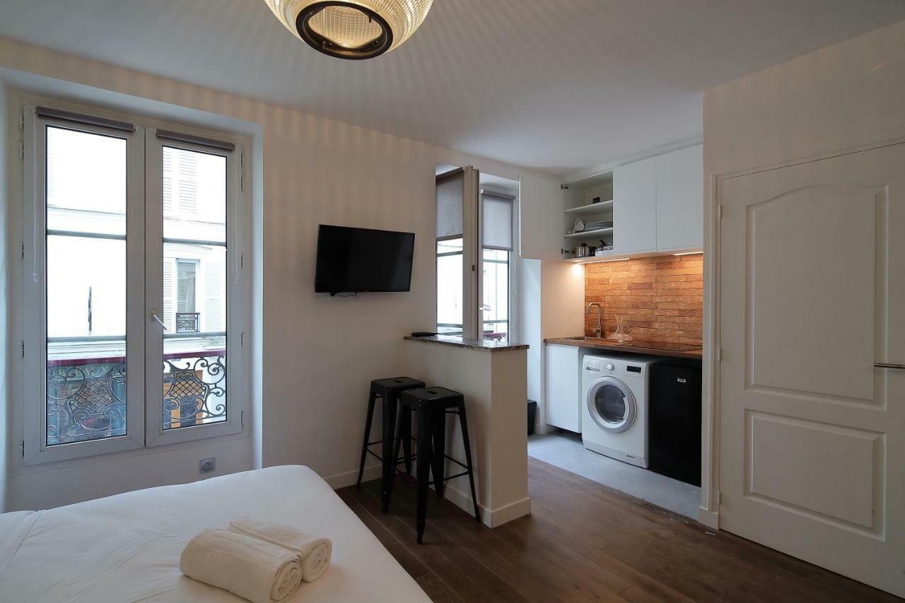Апартаменти Studio De Charme Proche Tour Eiffel Et Rue Cler Париж Екстер'єр фото